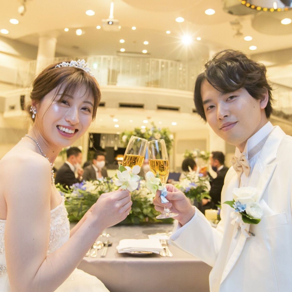 披露宴パーティのカバー写真