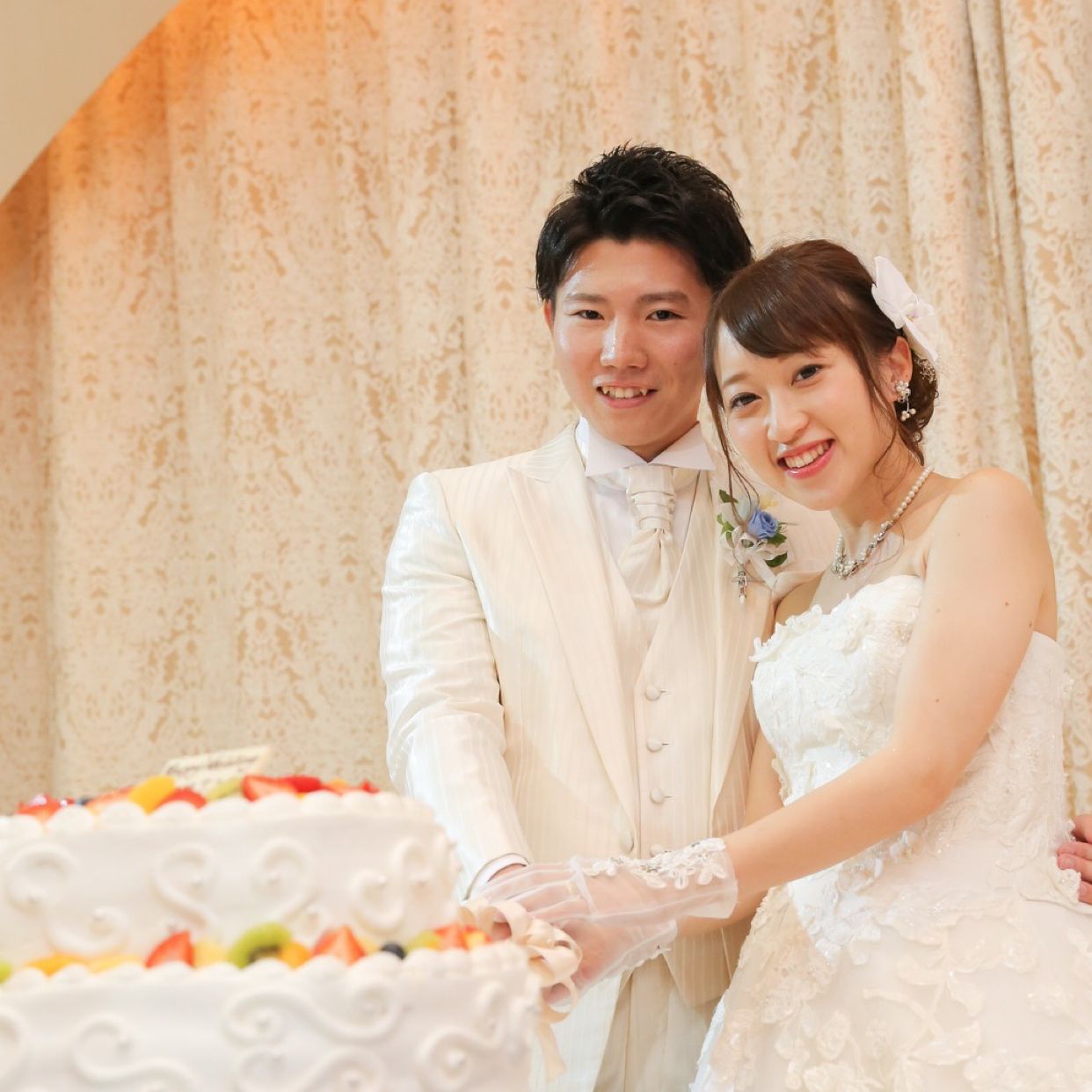 披露宴パーティのカバー写真