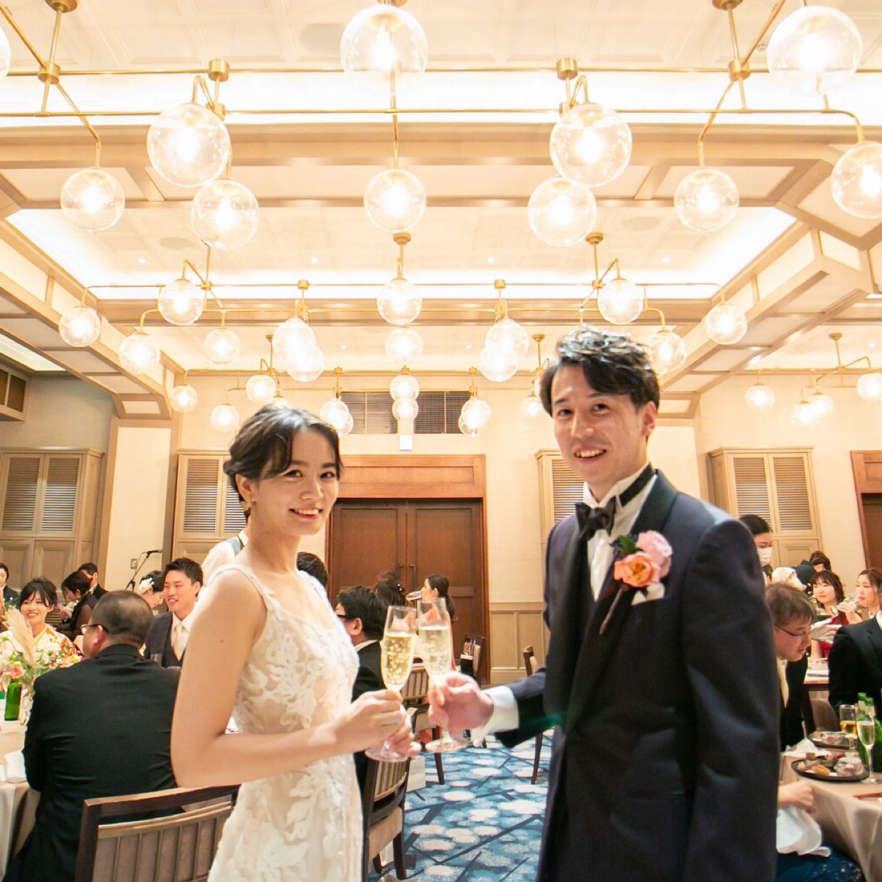 披露宴パーティのカバー写真