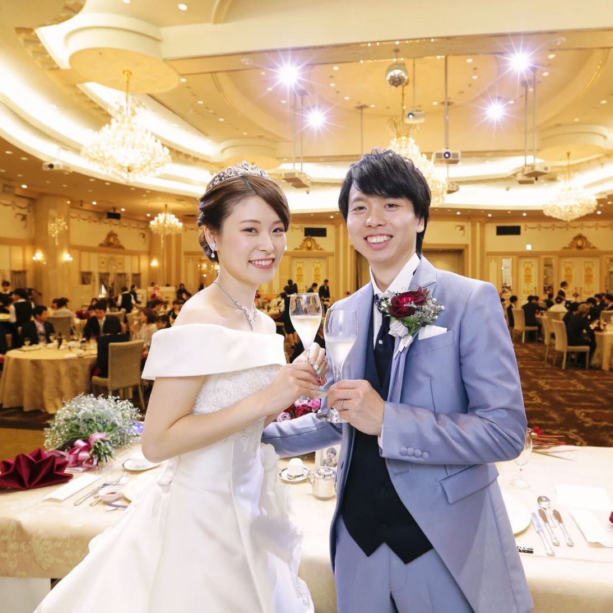 披露宴パーティのカバー写真