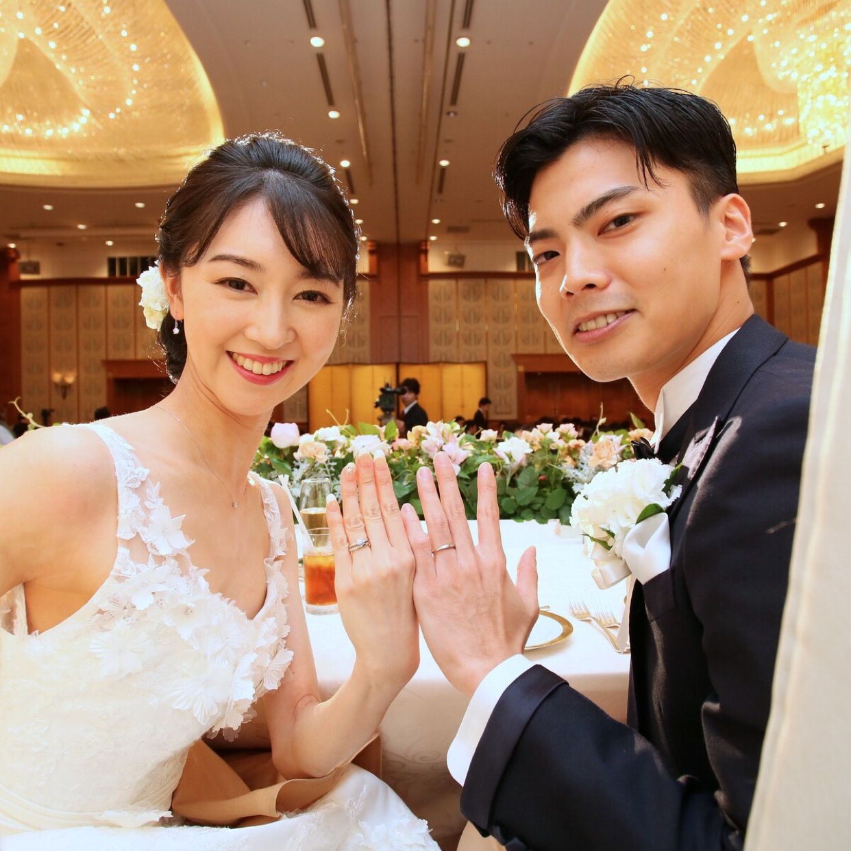 披露宴パーティのカバー写真