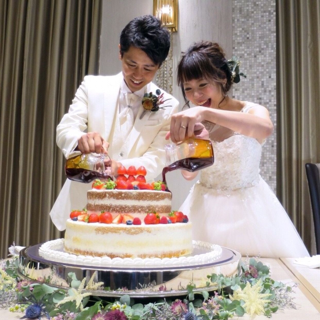 披露宴パーティのカバー写真