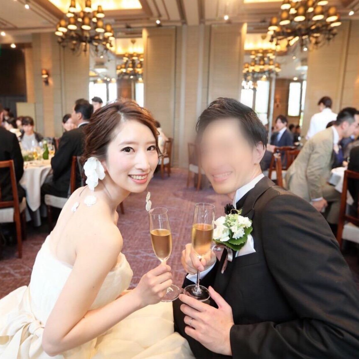 披露宴パーティのカバー写真