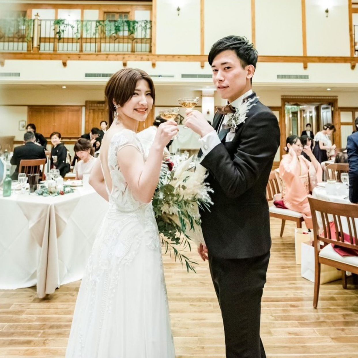 披露宴パーティのカバー写真