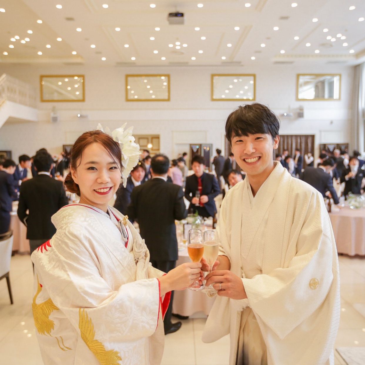 披露宴パーティのカバー写真