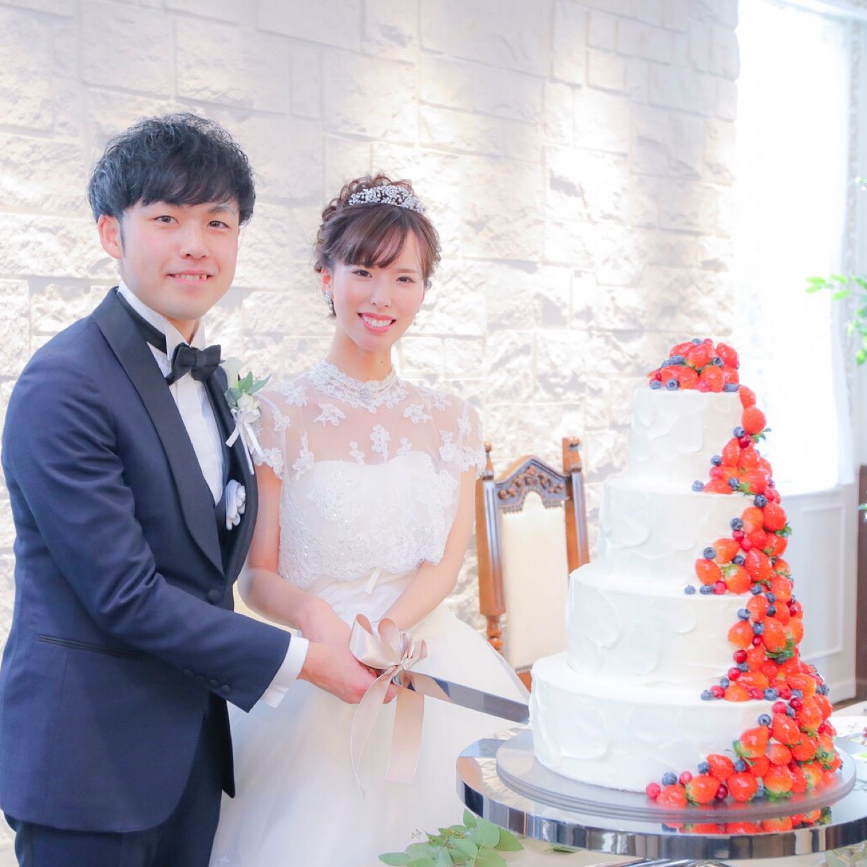 披露宴パーティのカバー写真