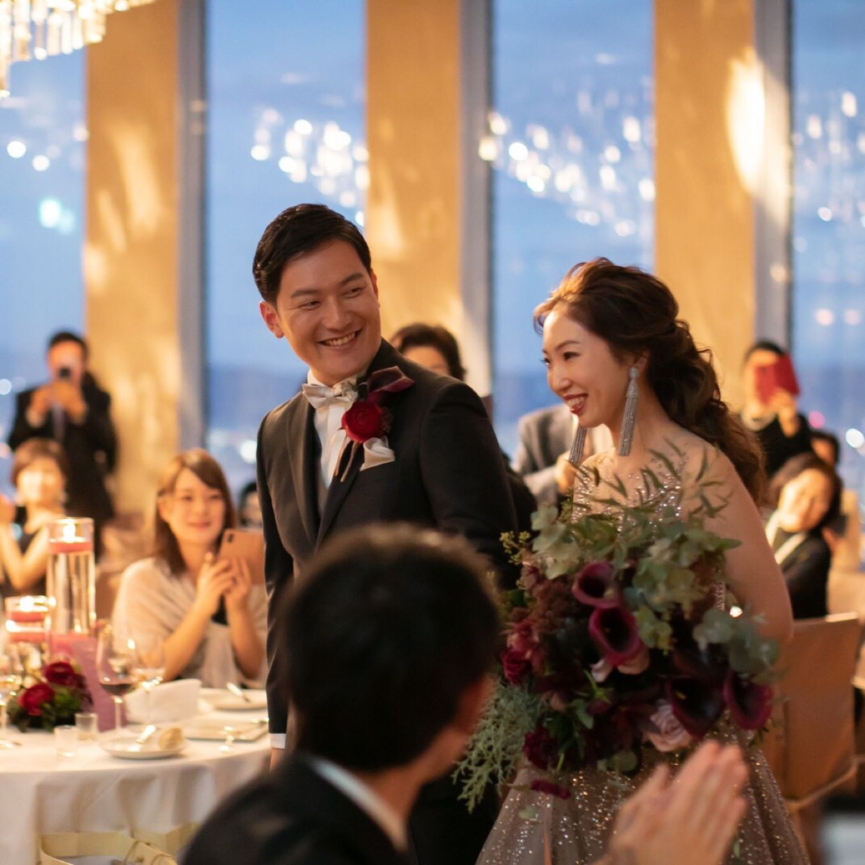 披露宴パーティのカバー写真