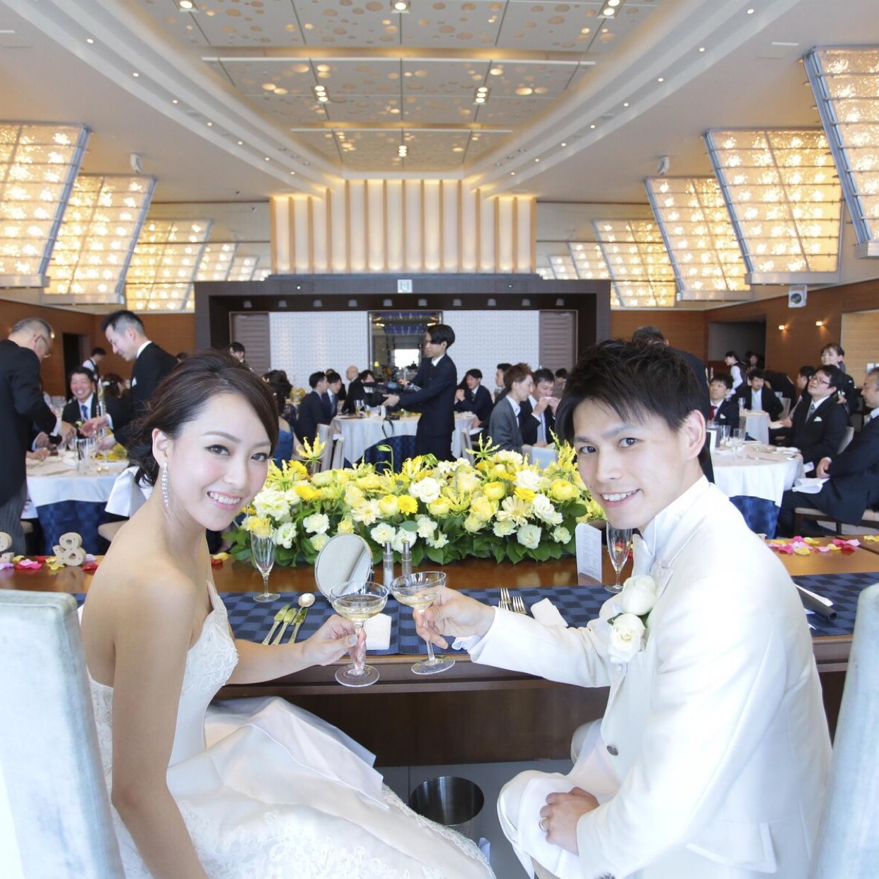 披露宴パーティのカバー写真