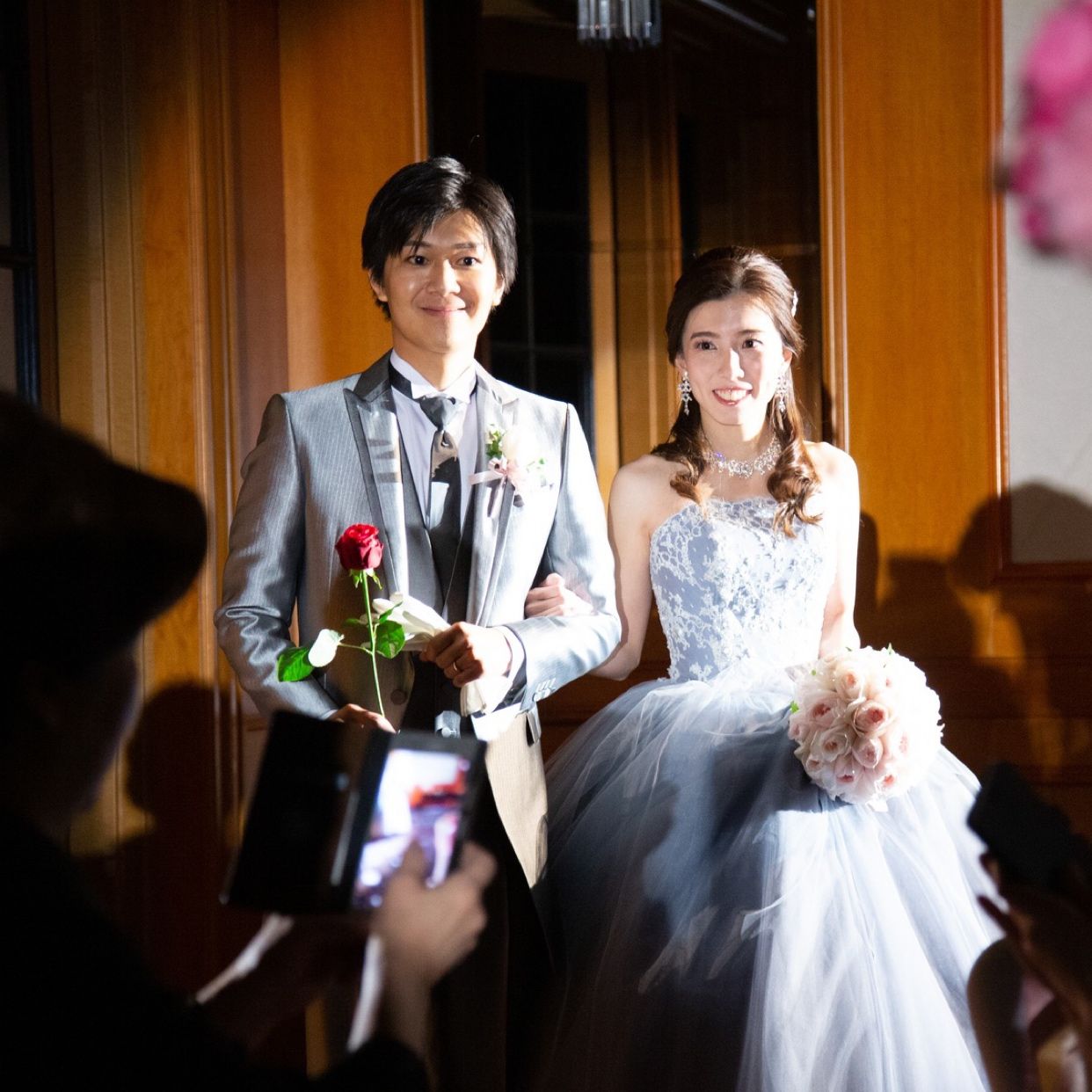 披露宴パーティのカバー写真