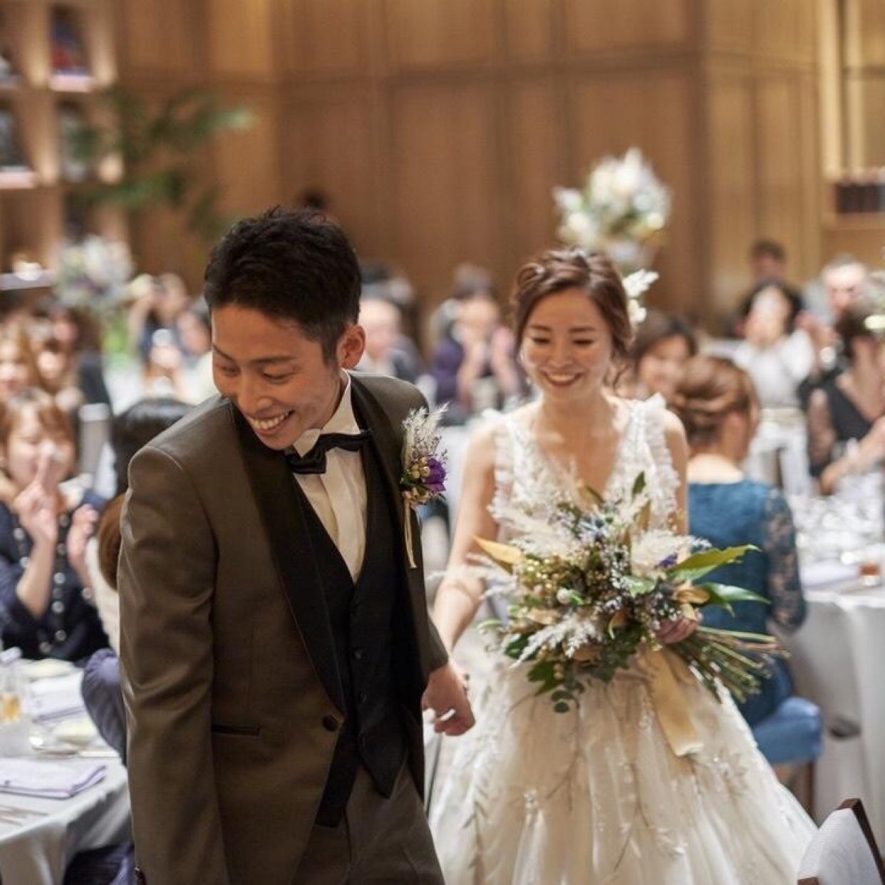 披露宴パーティのカバー写真