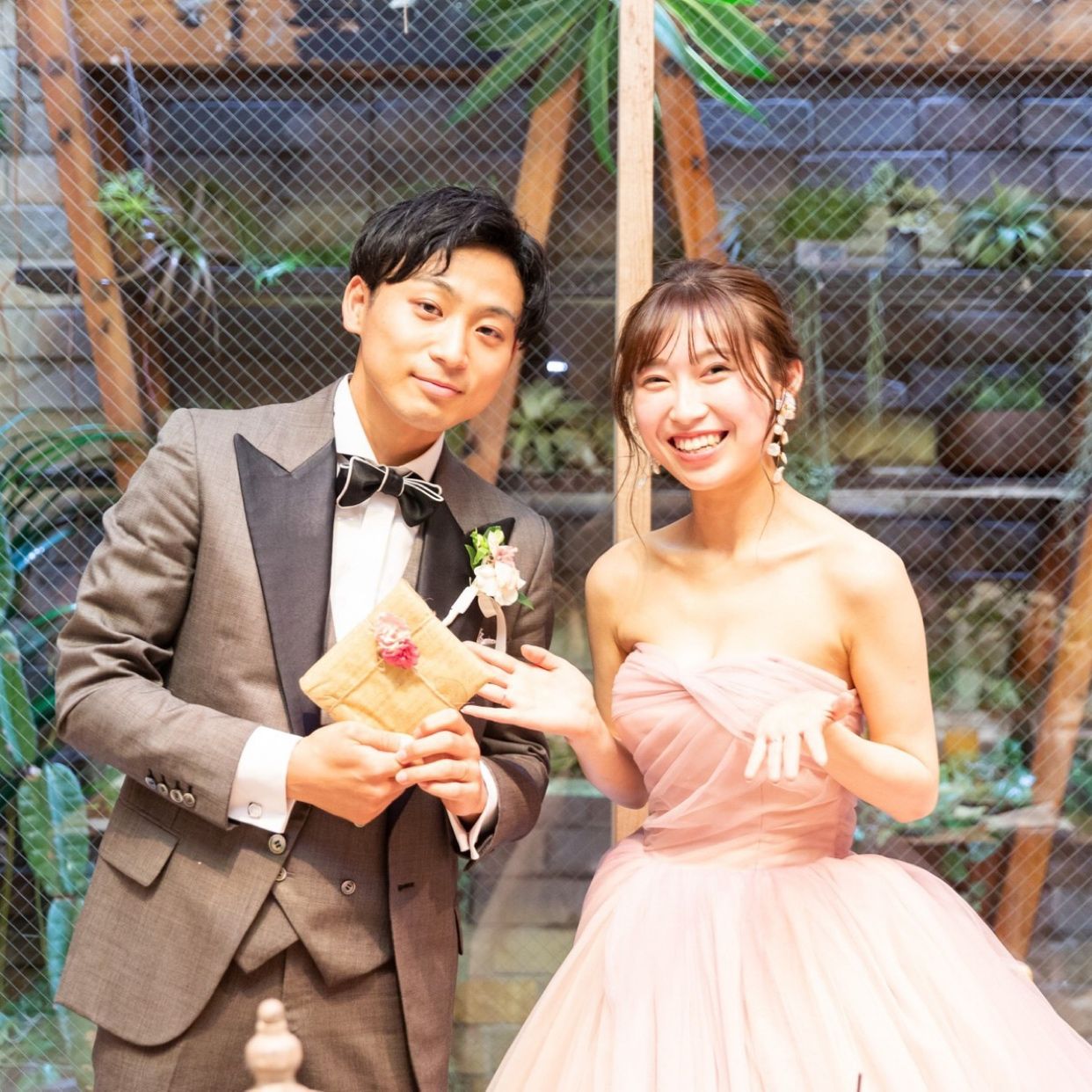 披露宴パーティのカバー写真