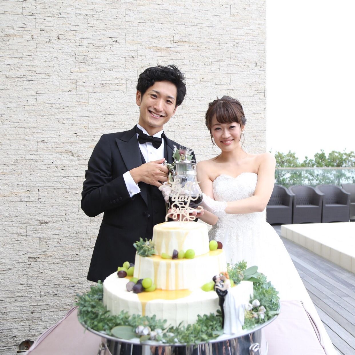 披露宴パーティのカバー写真