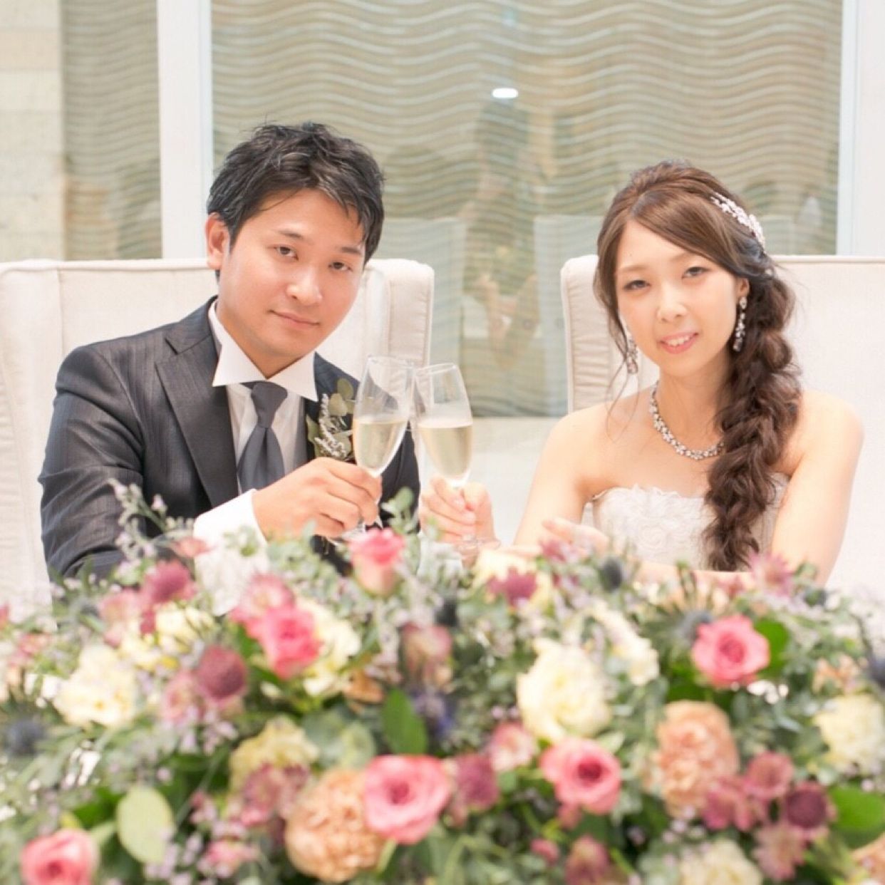 披露宴パーティのカバー写真