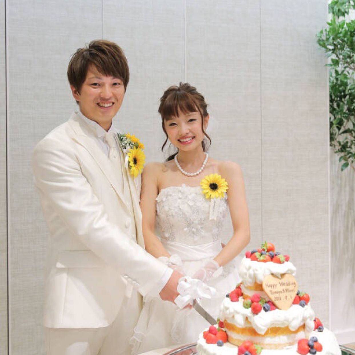 披露宴パーティのカバー写真