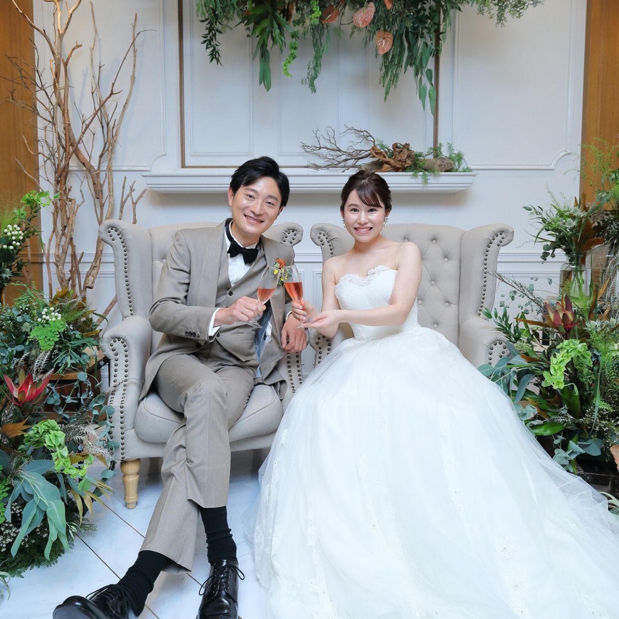 披露宴パーティのカバー写真