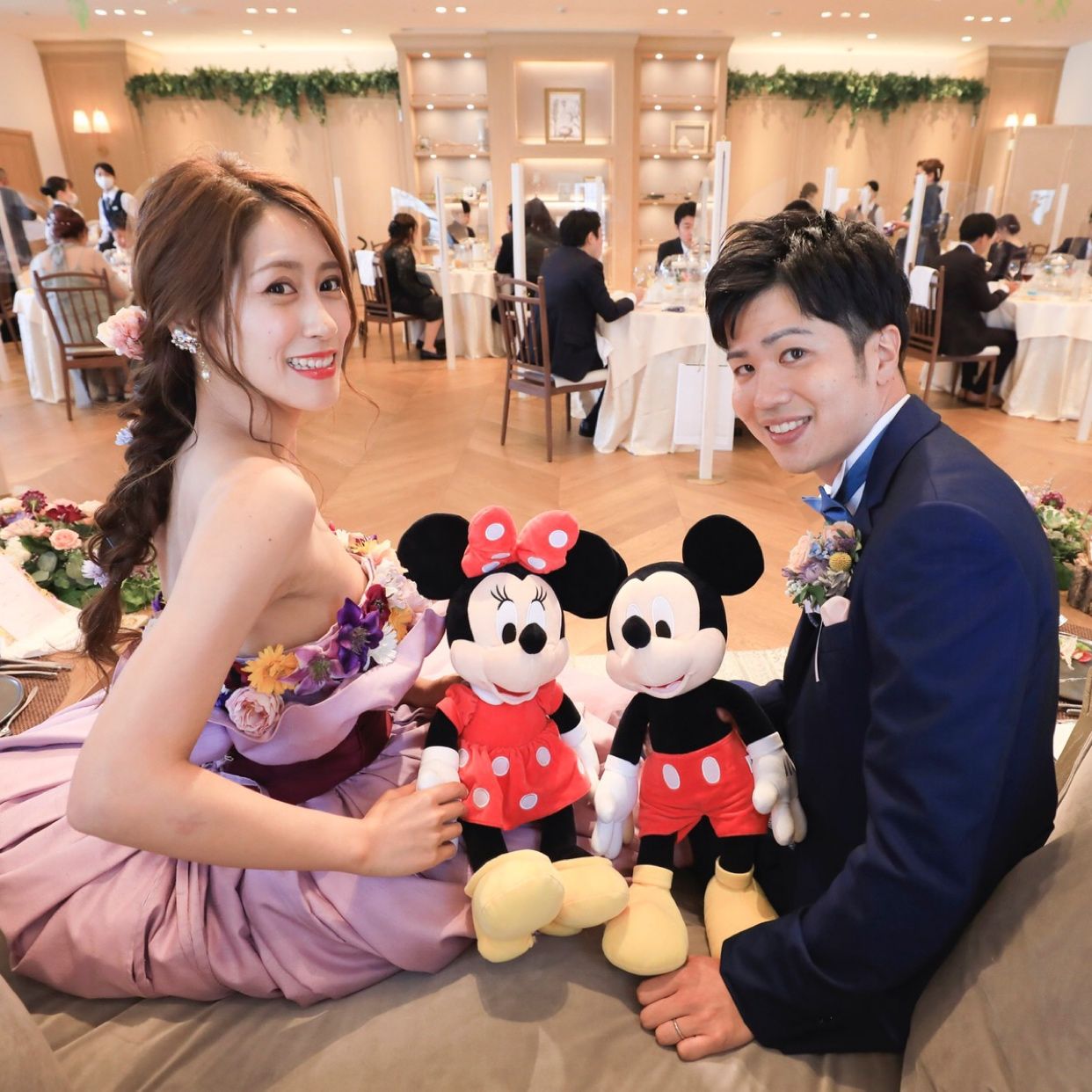 披露宴パーティのカバー写真