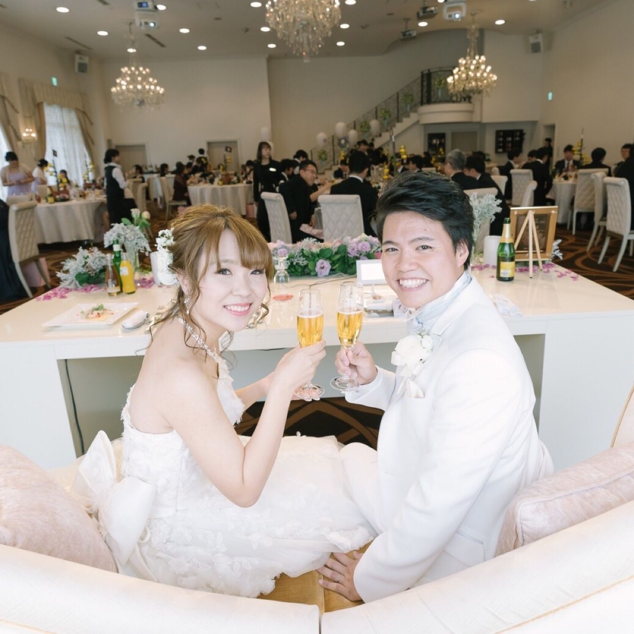 披露宴パーティのカバー写真