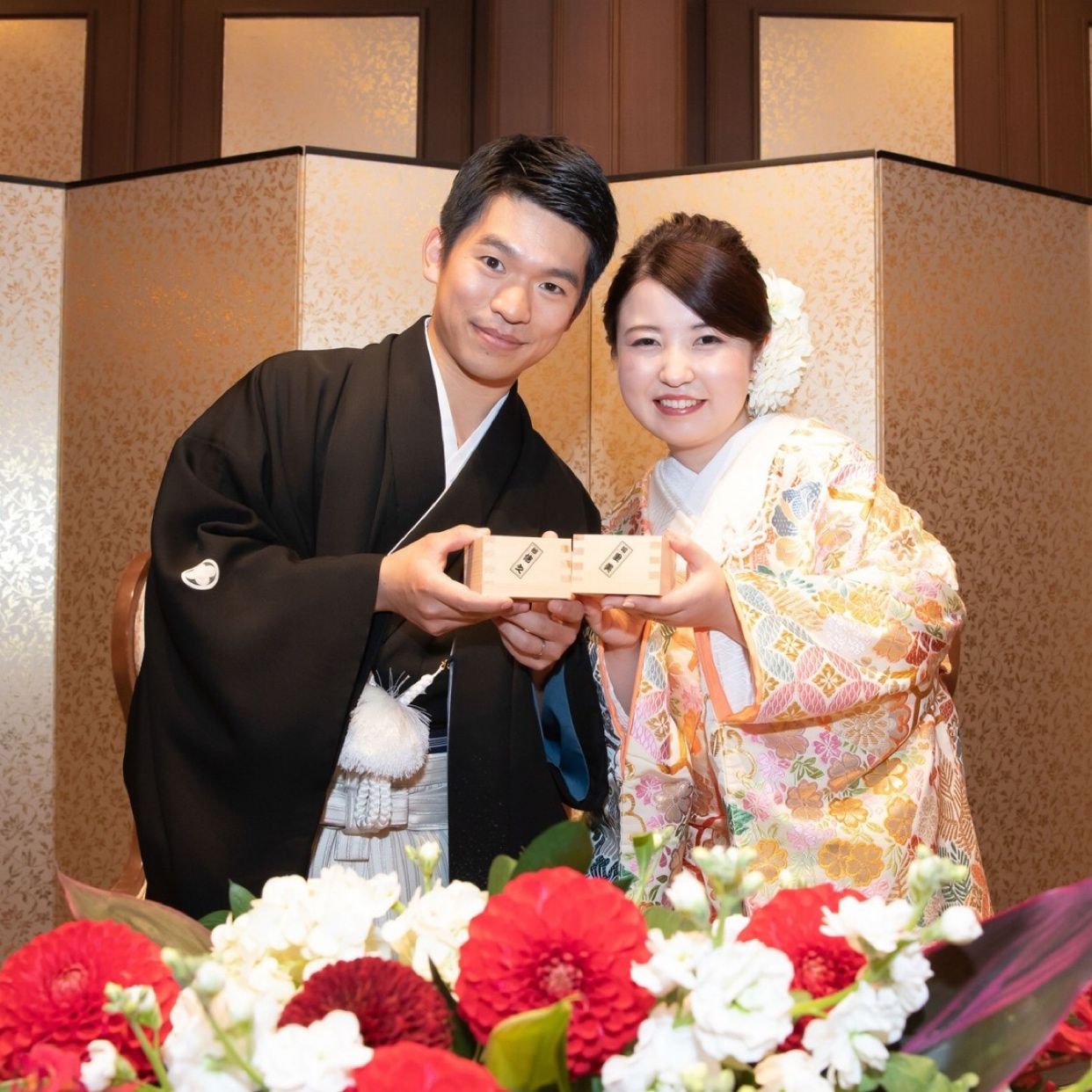 披露宴パーティのカバー写真