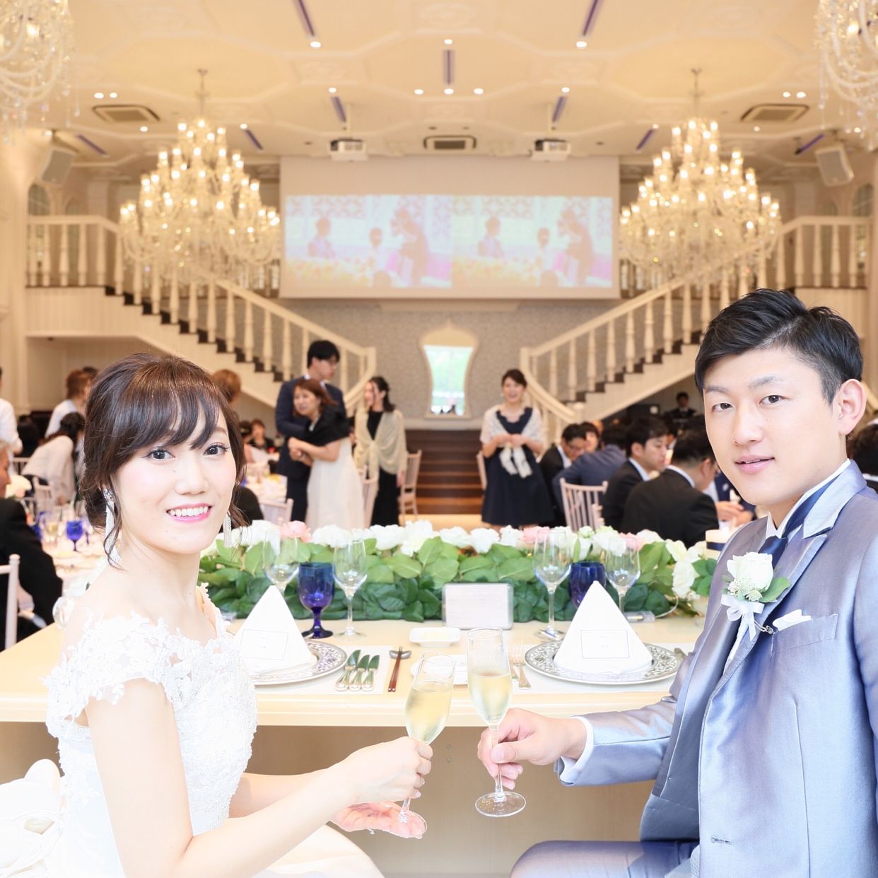 披露宴パーティのカバー写真