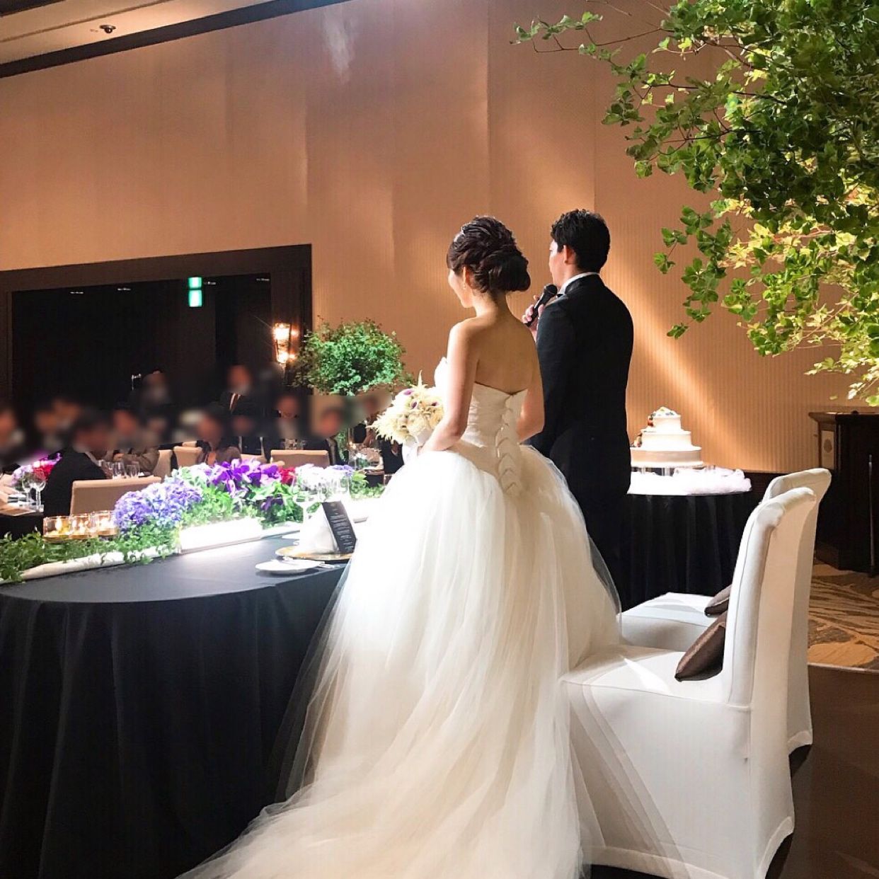 披露宴パーティのカバー写真