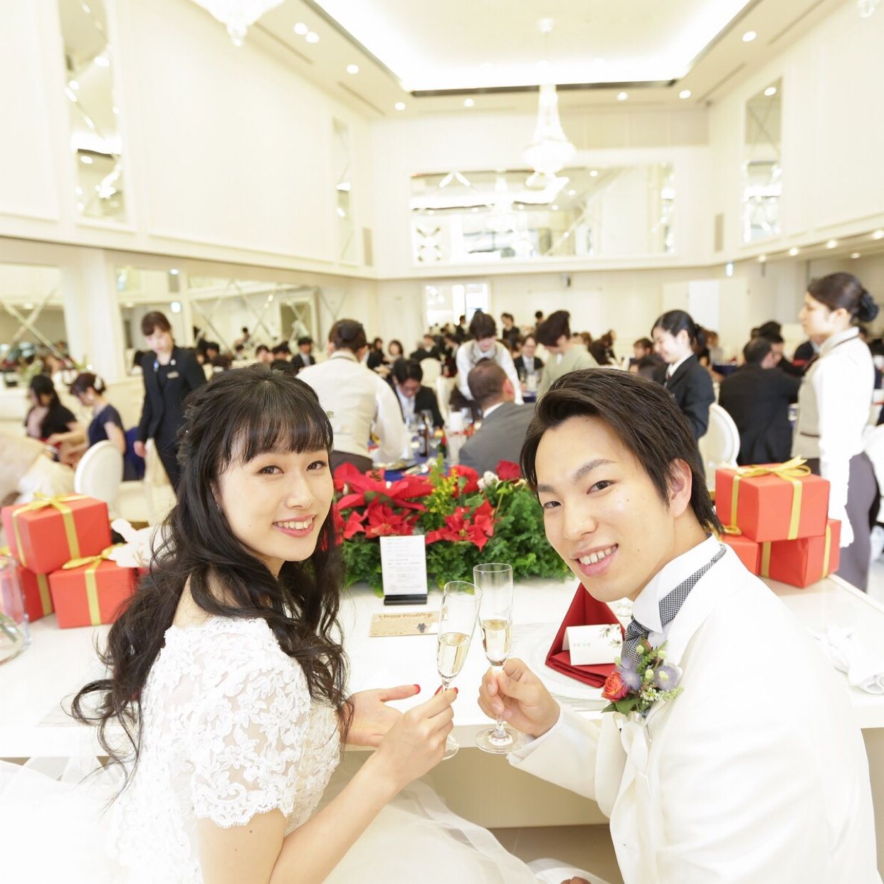 披露宴パーティのカバー写真