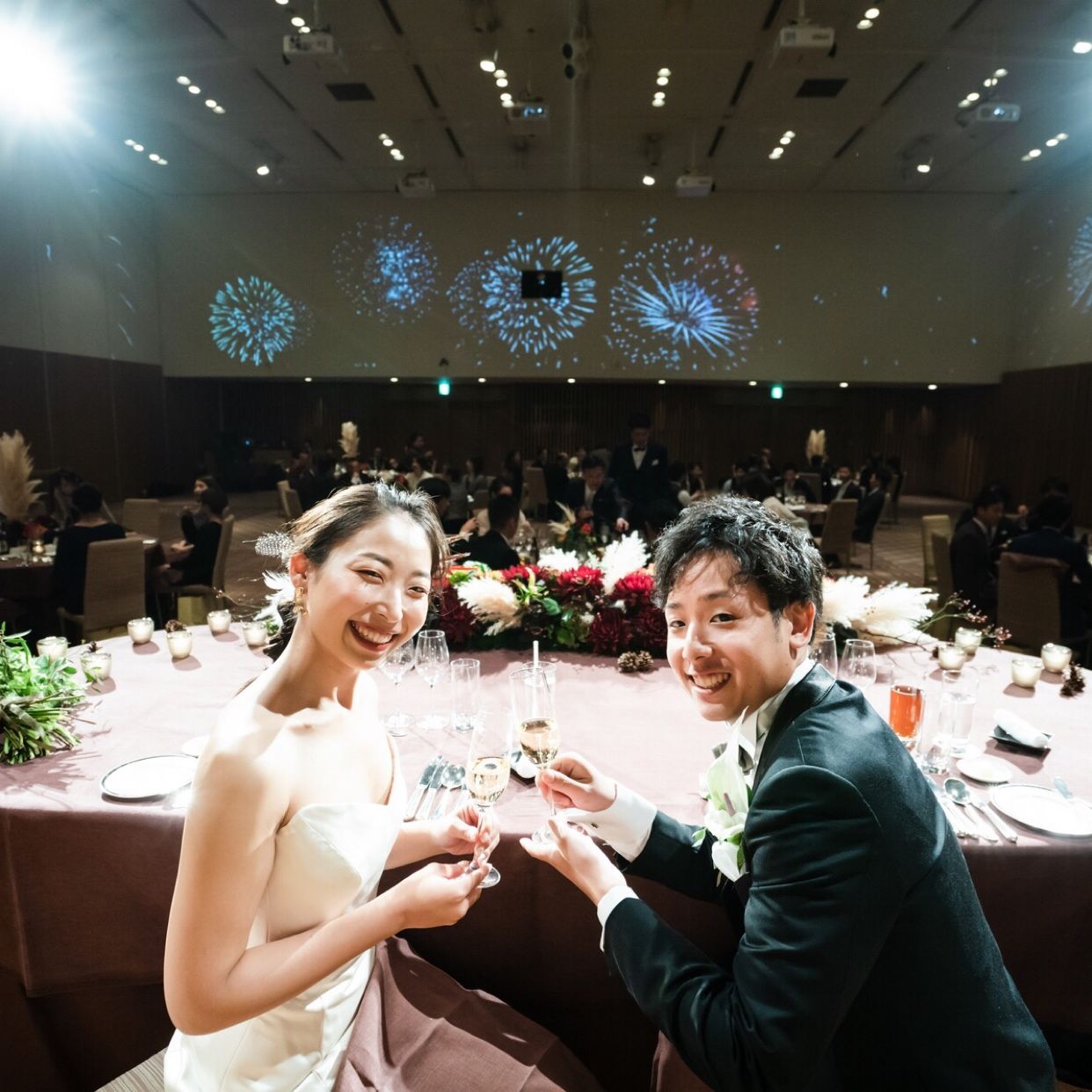 披露宴パーティのカバー写真