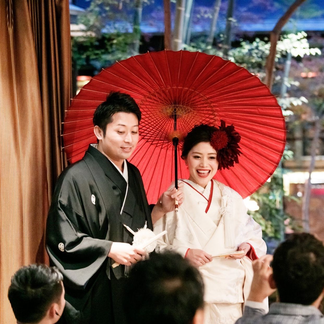 披露宴パーティのカバー写真