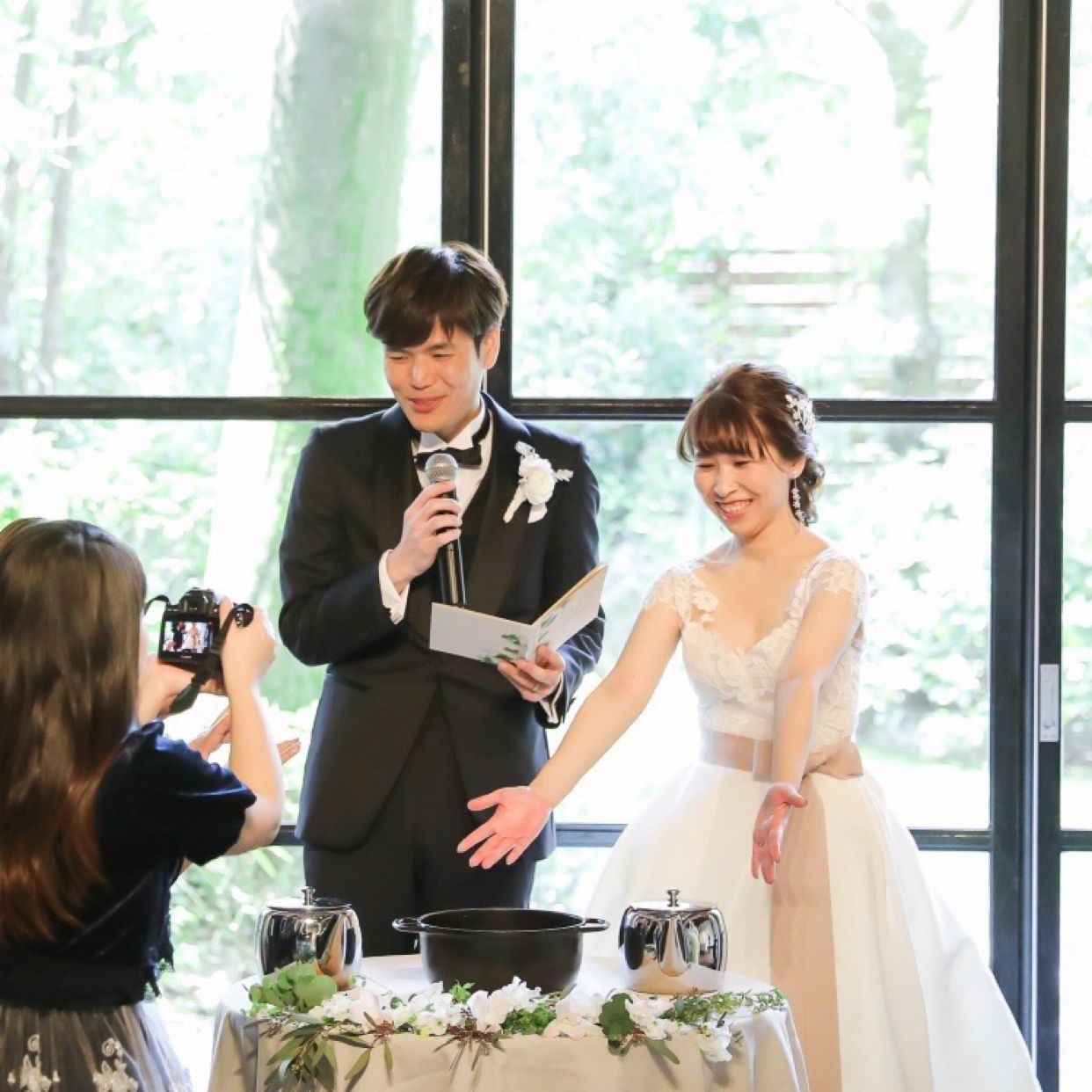 披露宴パーティのカバー写真