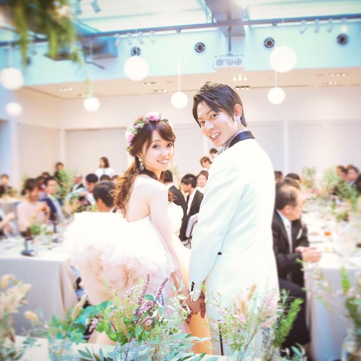 披露宴パーティのカバー写真