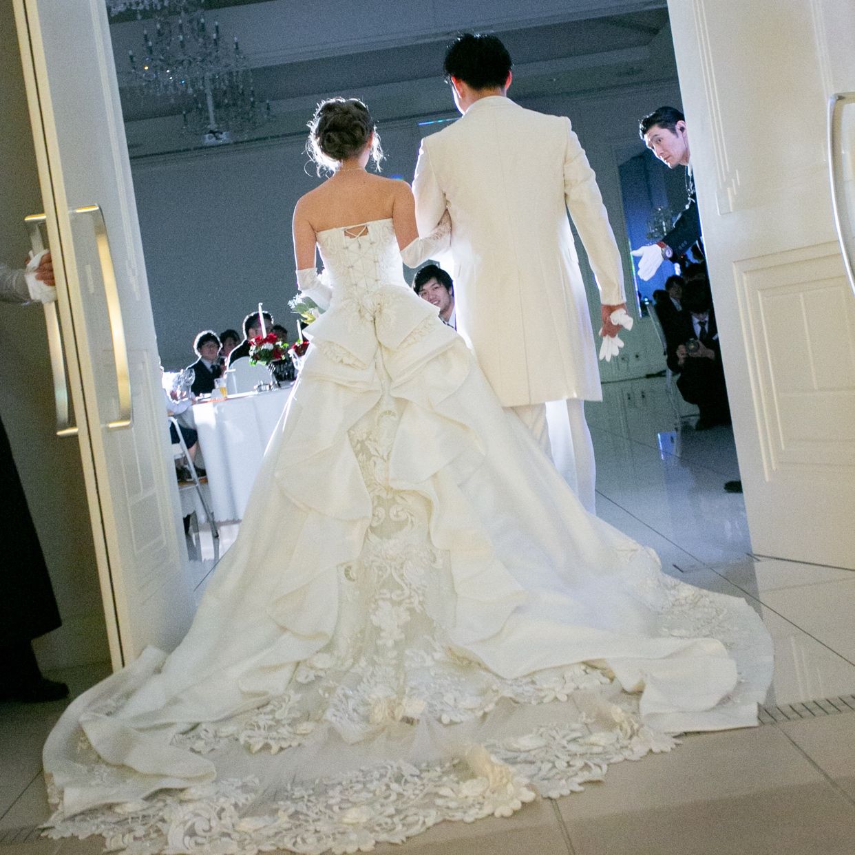 披露宴パーティのカバー写真