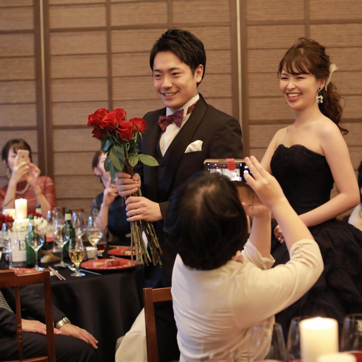披露宴パーティのカバー写真