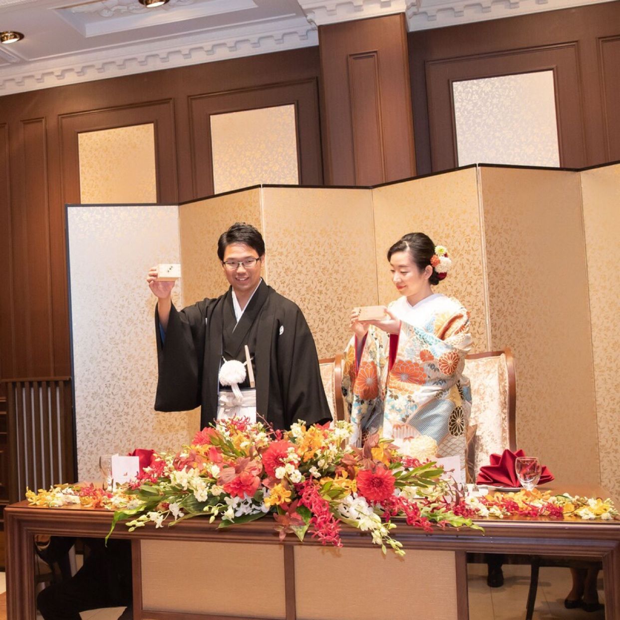 披露宴パーティのカバー写真