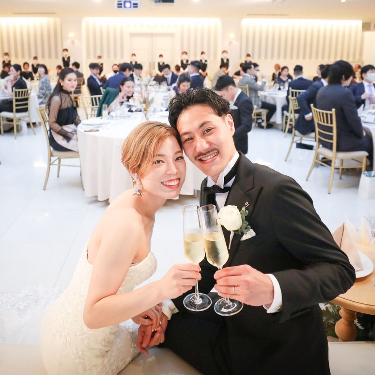 披露宴パーティのカバー写真