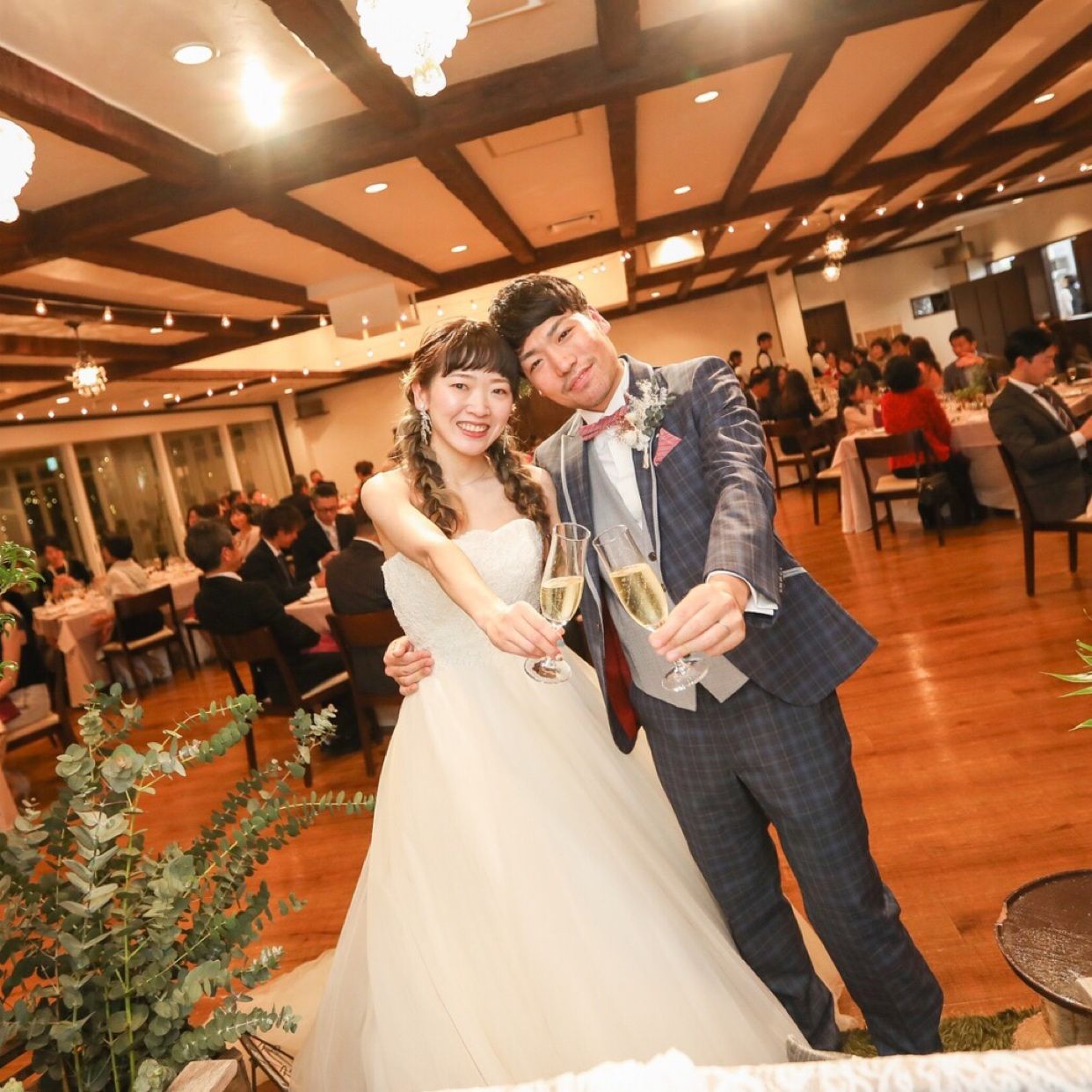 披露宴パーティのカバー写真