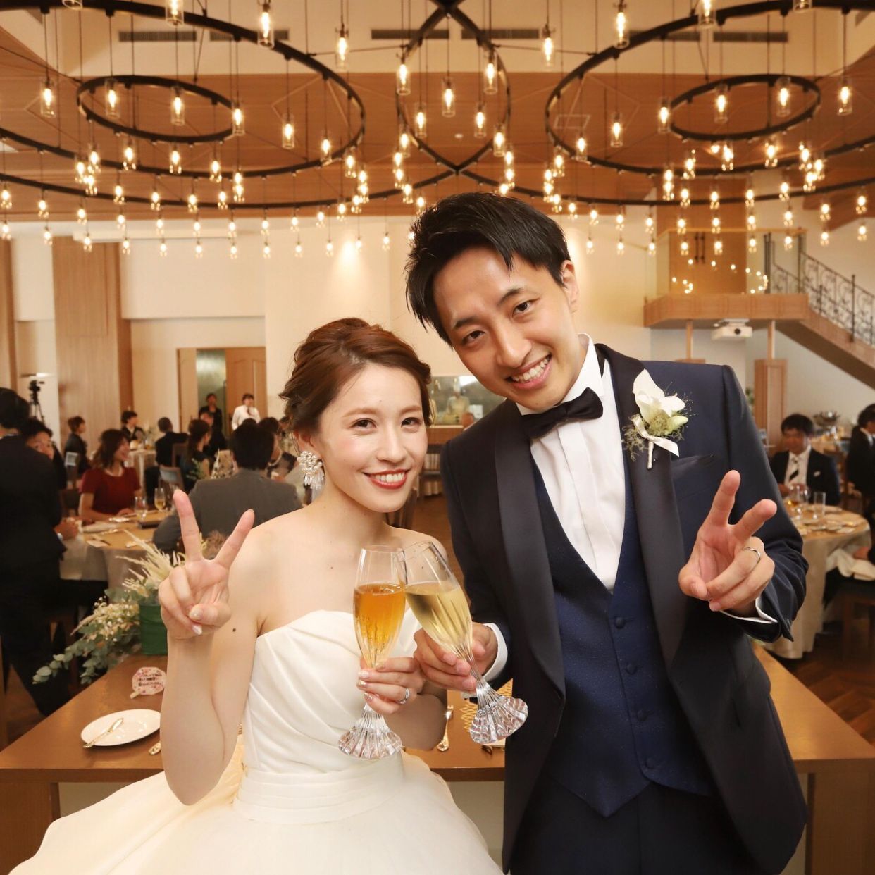 披露宴パーティのカバー写真