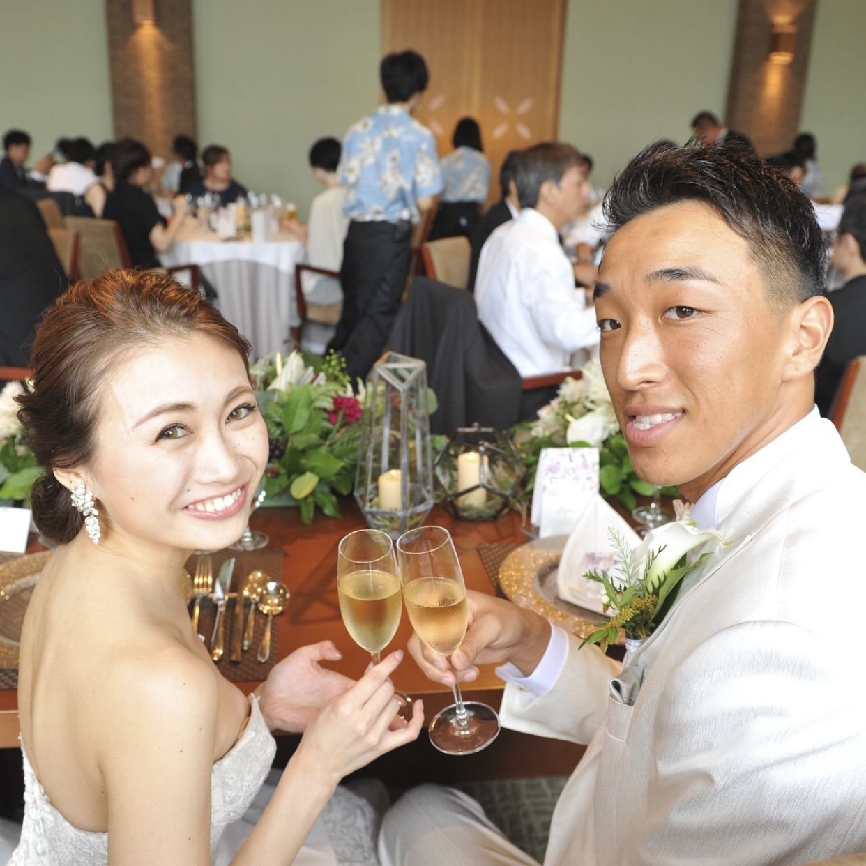 披露宴パーティのカバー写真