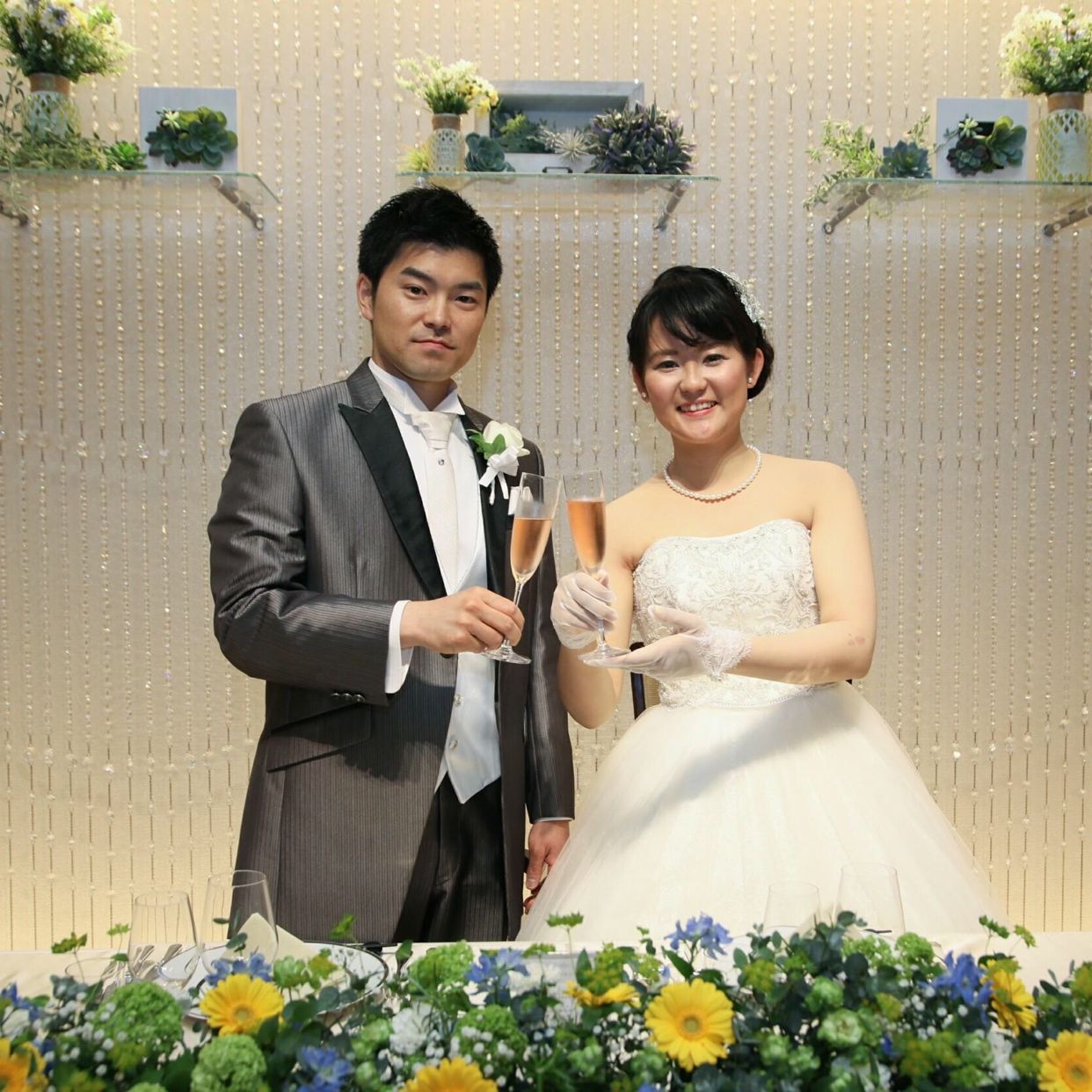 披露宴パーティのカバー写真