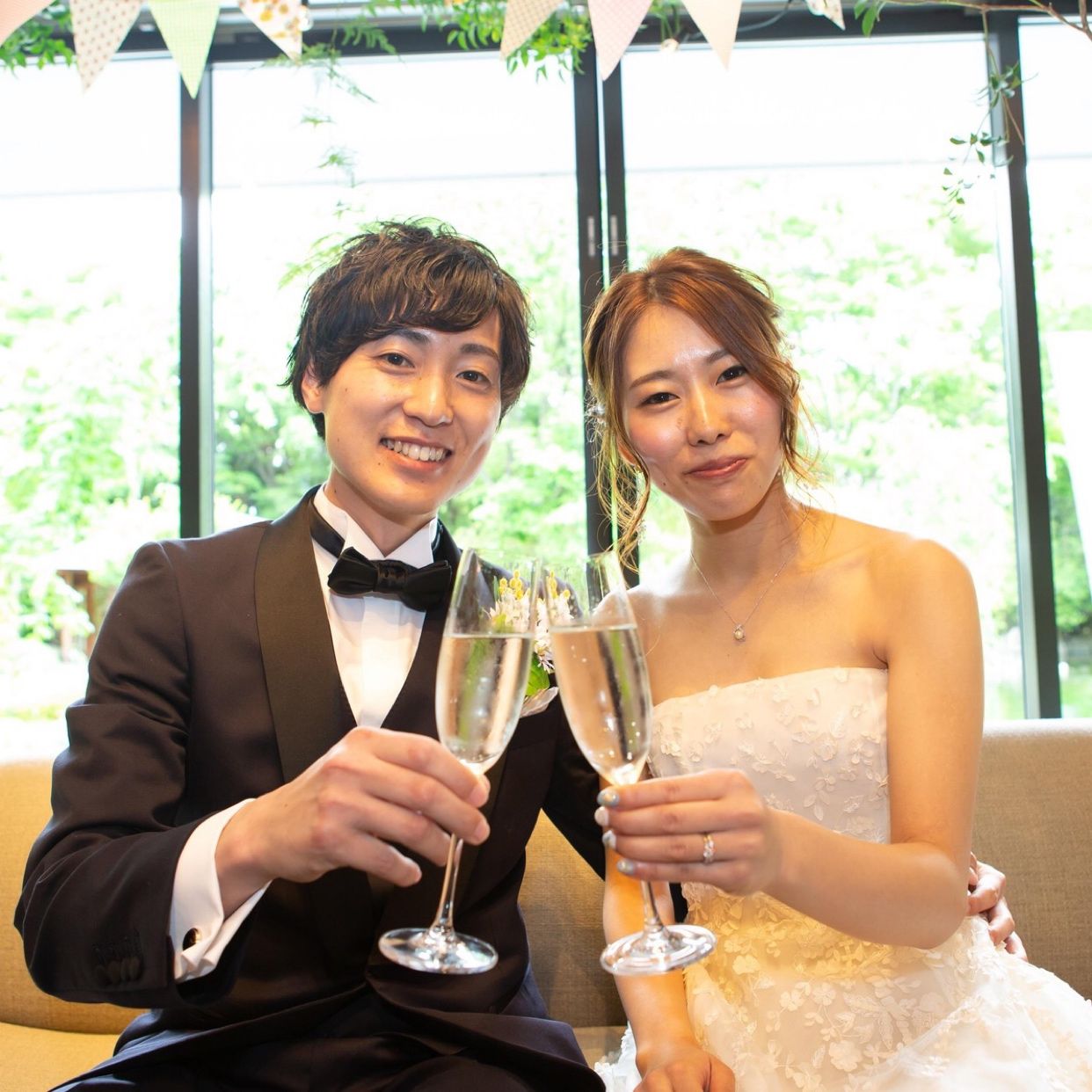 披露宴パーティのカバー写真