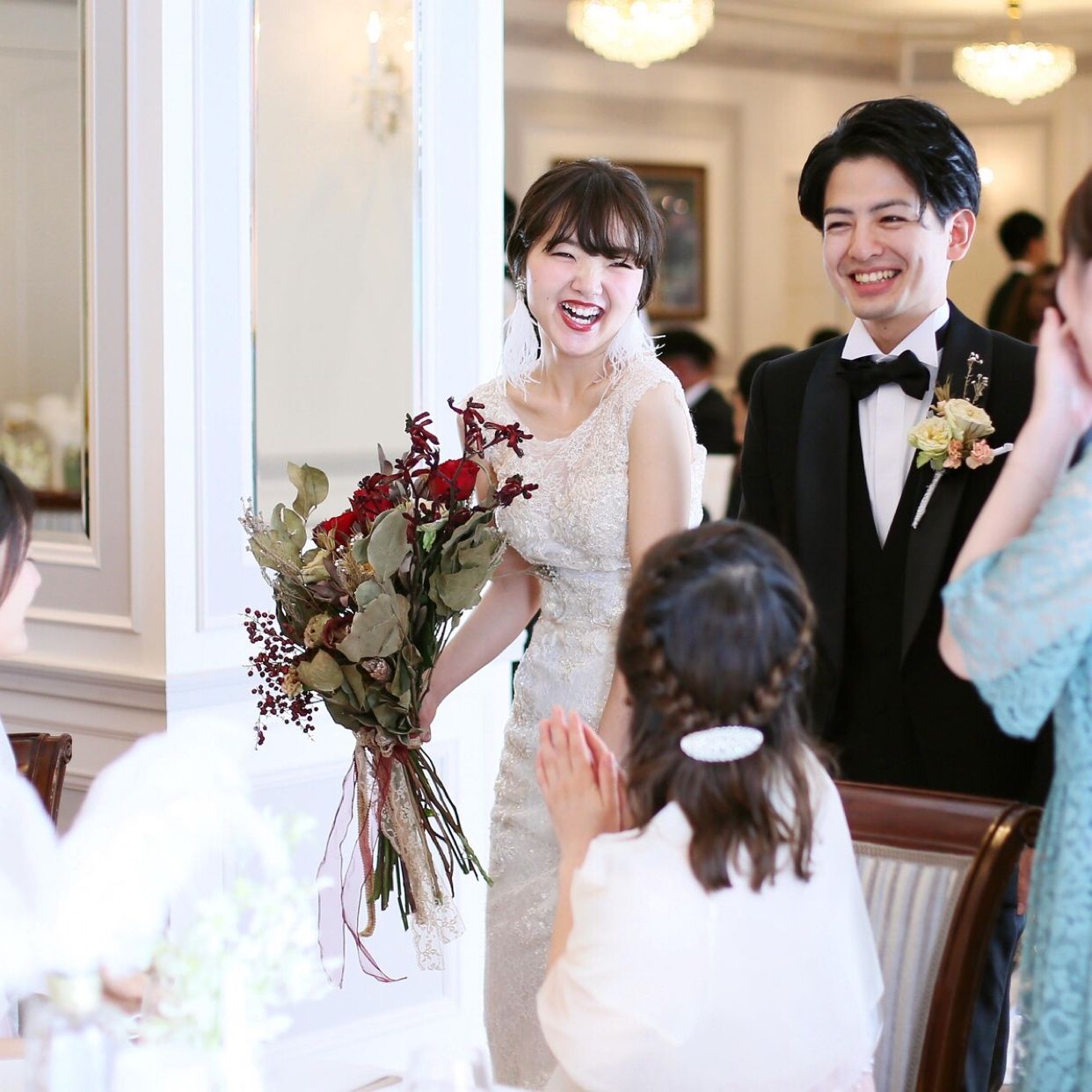 披露宴パーティのカバー写真