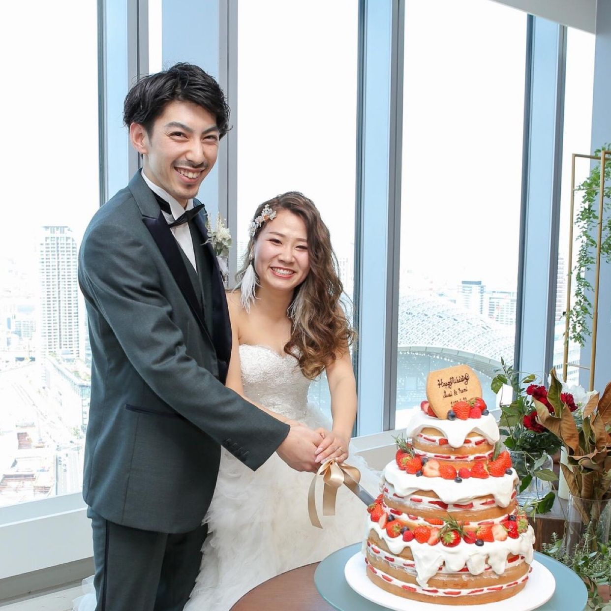 披露宴パーティのカバー写真