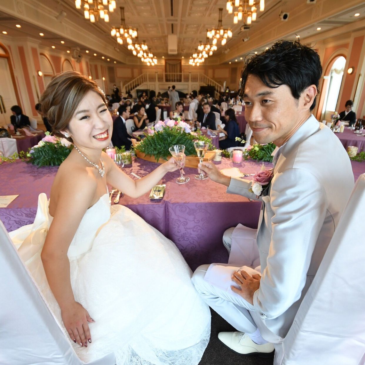 披露宴パーティのカバー写真