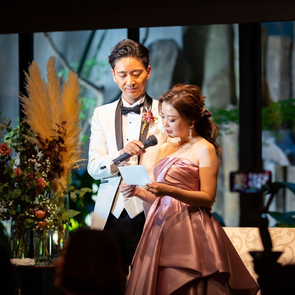 披露宴パーティのカバー写真