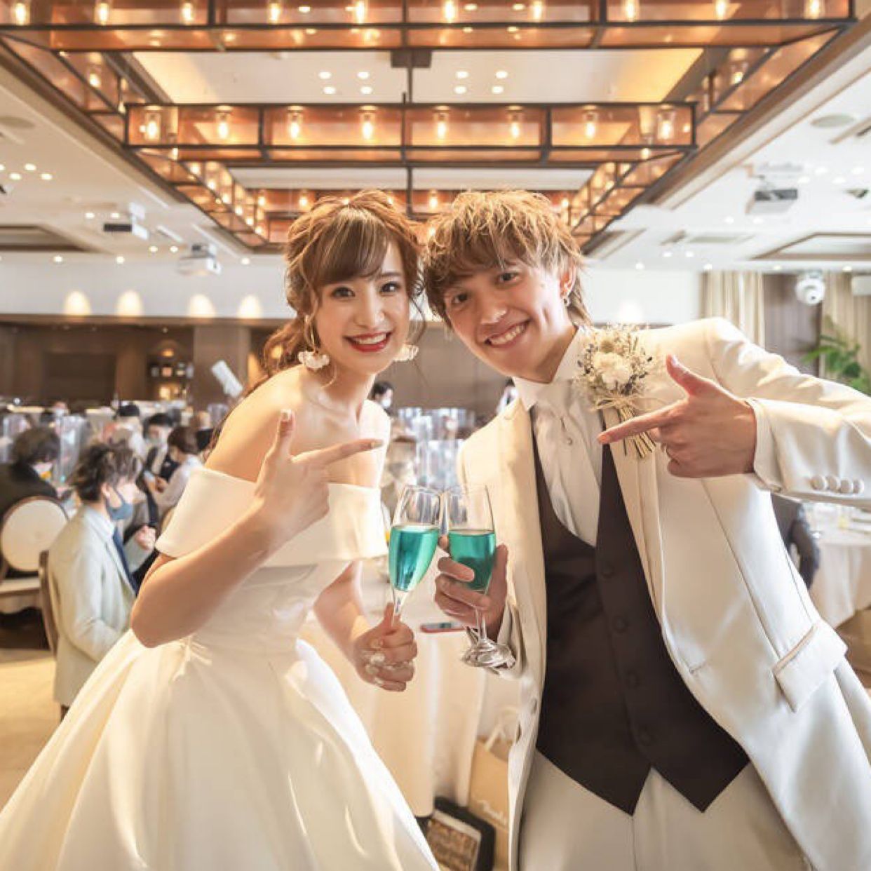 披露宴パーティのカバー写真