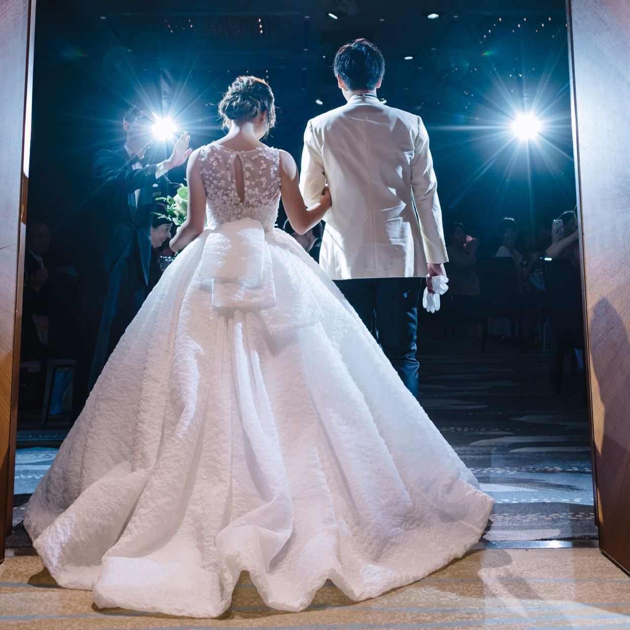 披露宴パーティのカバー写真