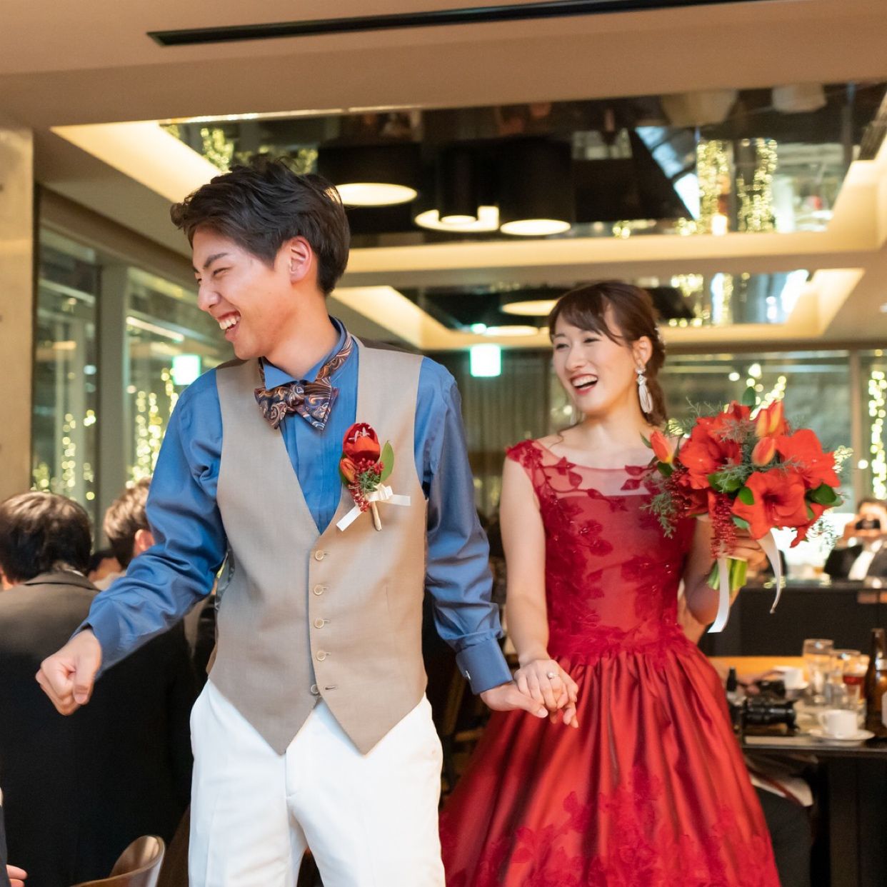 披露宴パーティのカバー写真