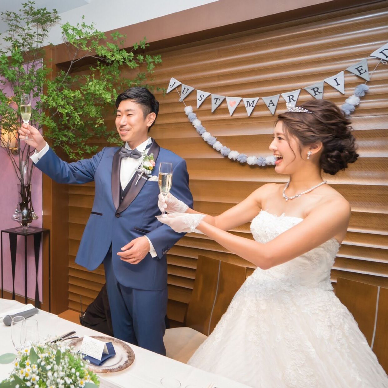 披露宴パーティのカバー写真