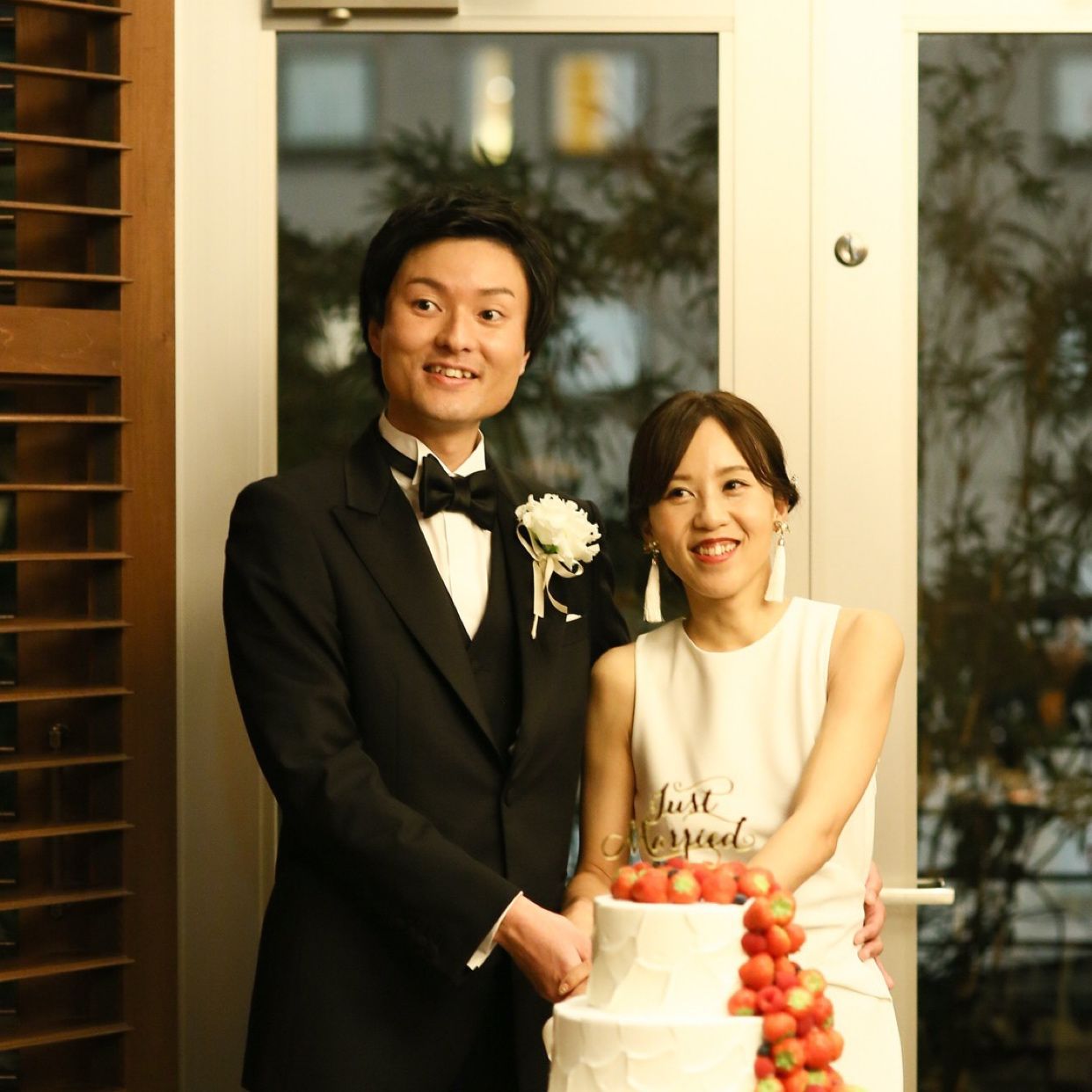 披露宴パーティのカバー写真