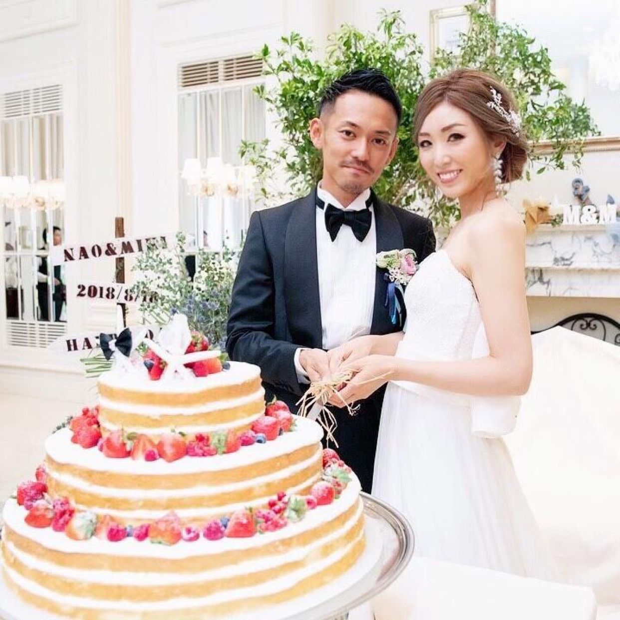 披露宴パーティのカバー写真