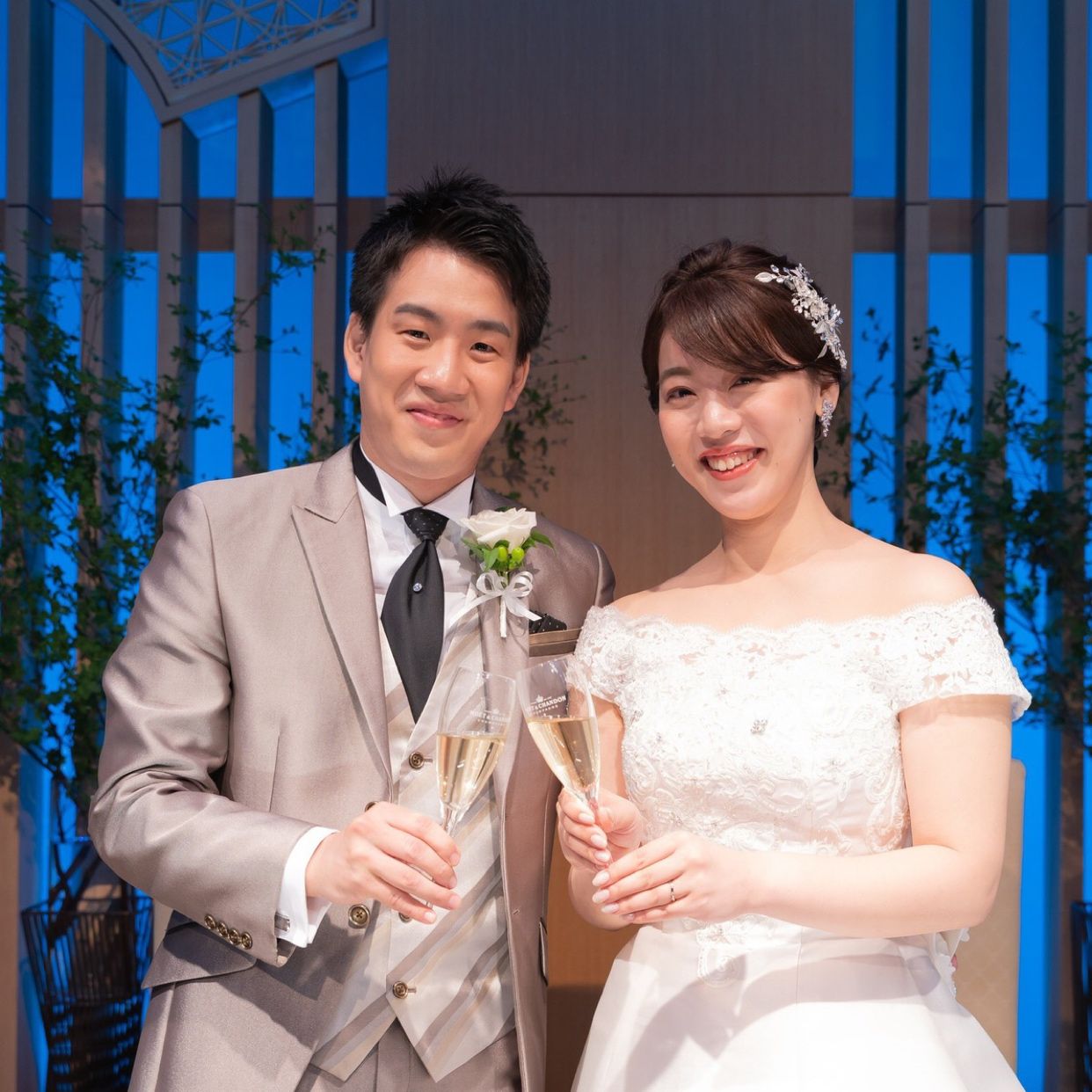 披露宴パーティのカバー写真