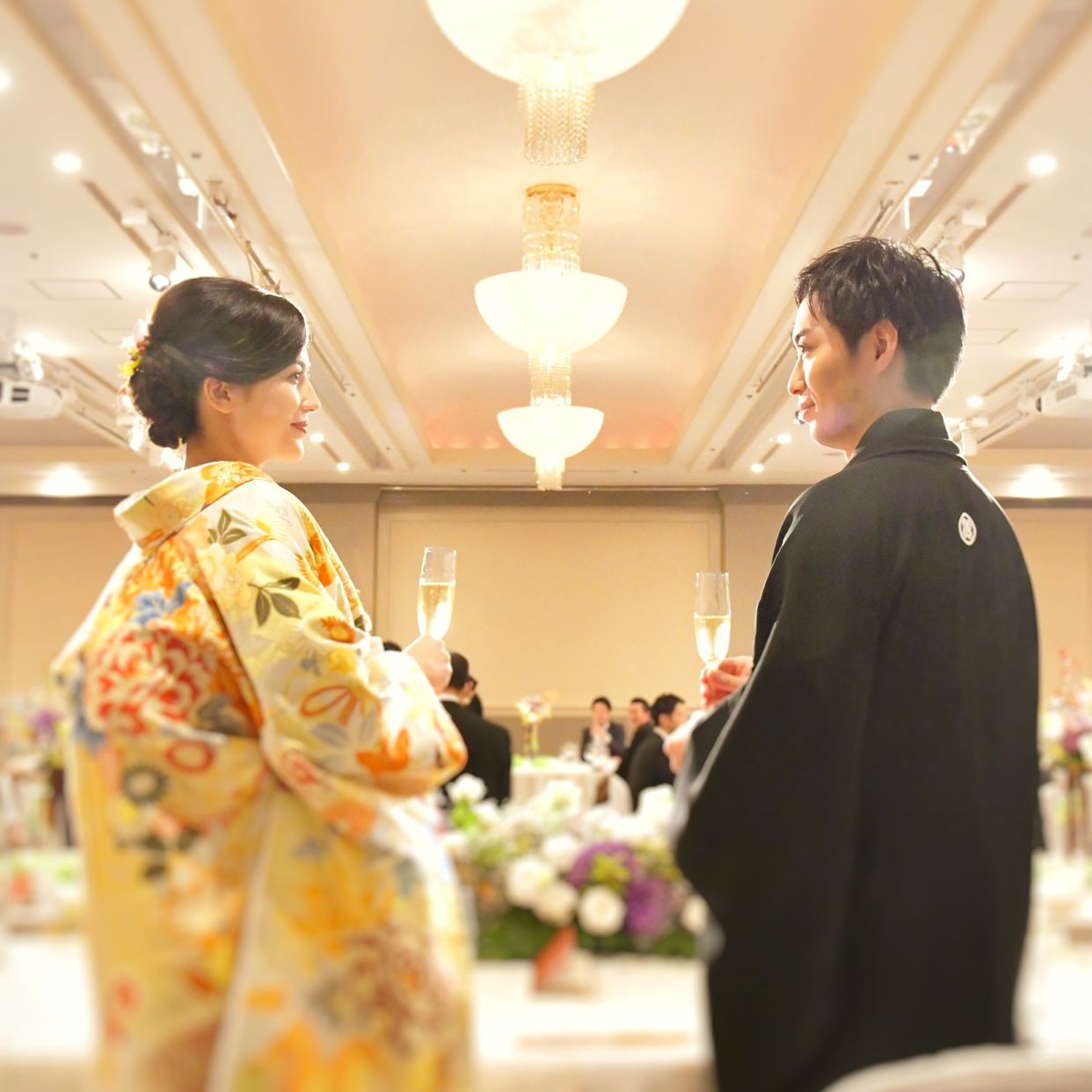 披露宴パーティのカバー写真